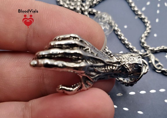 1 Hand BloodVial Necklace Kit with 23.5" Silvertone Chain (BloodBond)