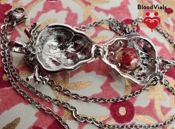 1 Anatomical Heart Locket BloodVial Necklace Kit with 20" Stainless Steel Chain (BloodBond)
