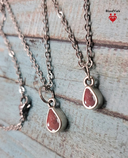 1 Blood Drop or Mini Drop Epoxy BloodVial Kit with 18" Stainless Steel Link Chain with extra Charm(BloodBond)