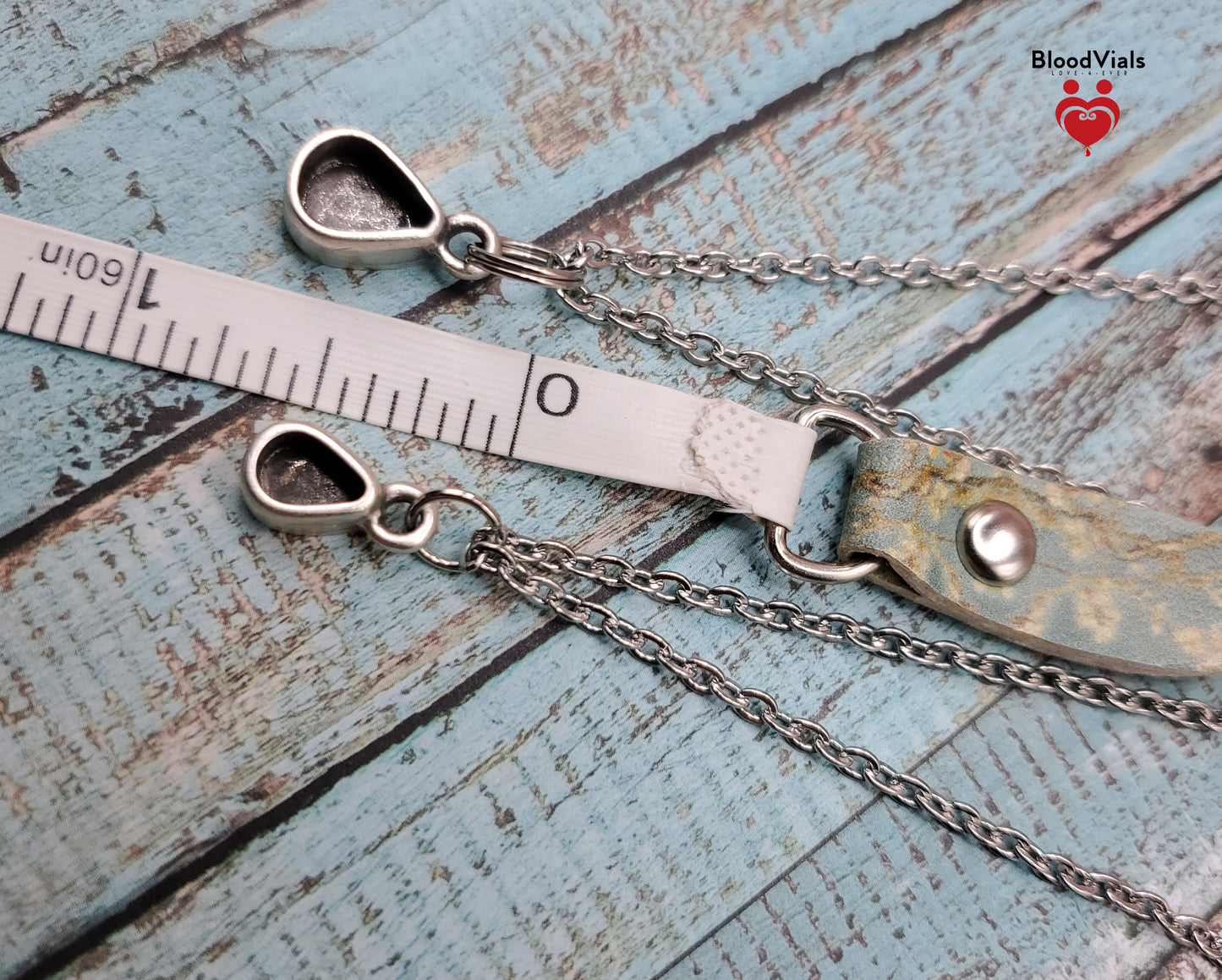 1 Blood Drop or Mini Drop Epoxy BloodVial Kit with 18" Stainless Steel Link Chain with extra Charm(BloodBond)